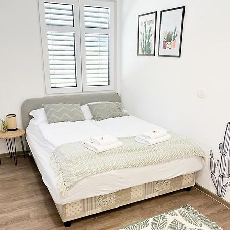Anita'S Studio Apartments Λιουμπλιάνα Εξωτερικό φωτογραφία