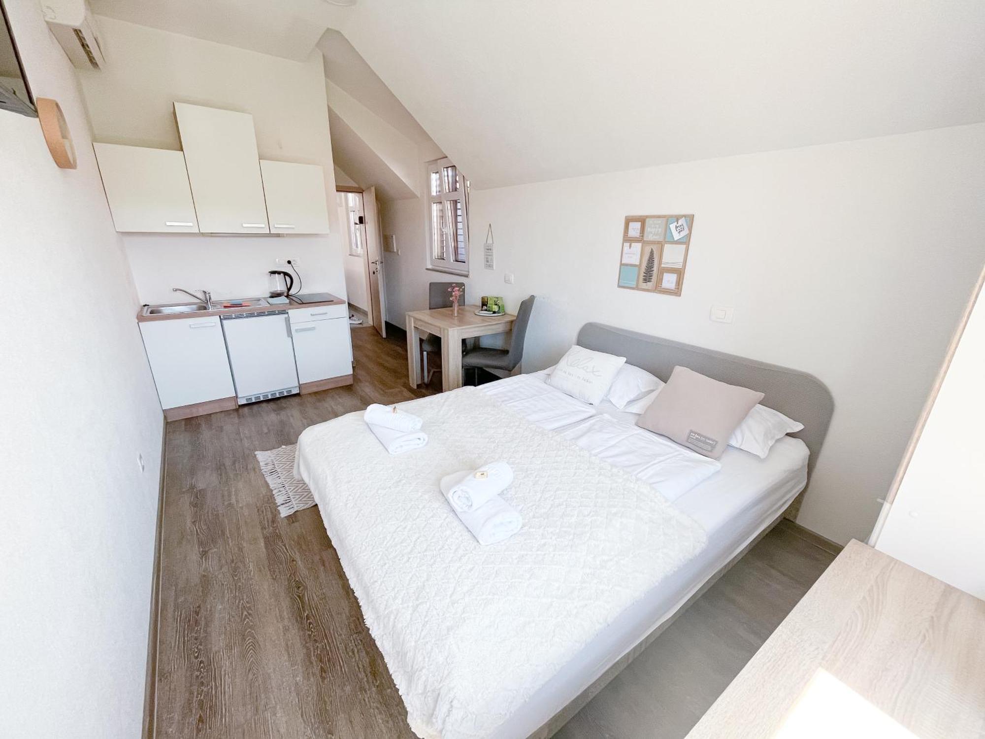 Anita'S Studio Apartments Λιουμπλιάνα Εξωτερικό φωτογραφία