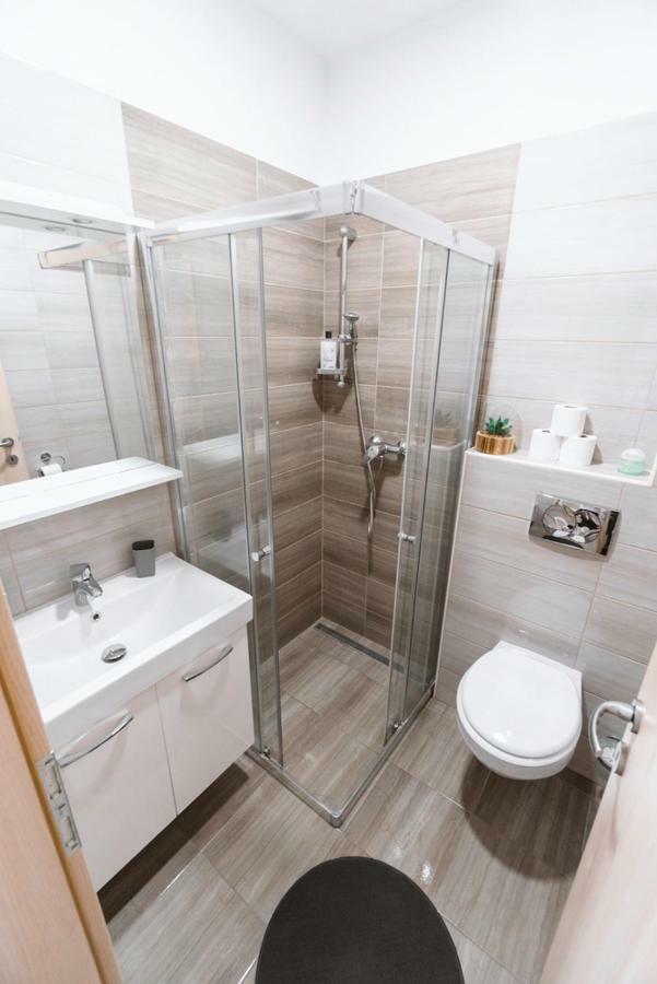 Anita'S Studio Apartments Λιουμπλιάνα Εξωτερικό φωτογραφία